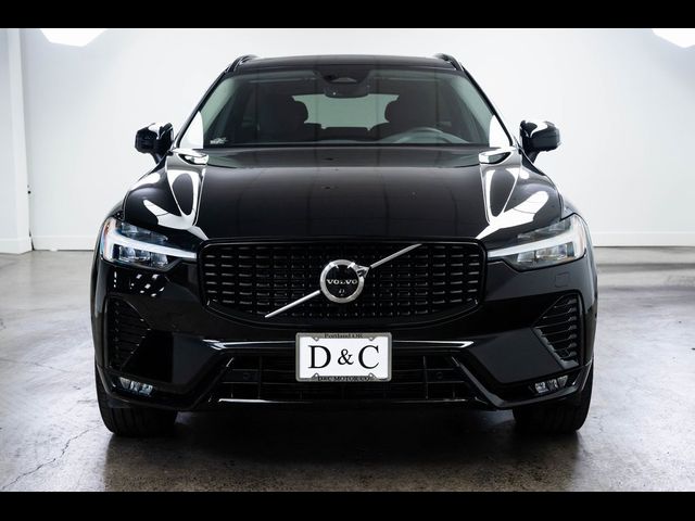 2024 Volvo XC60 Plus Dark Theme