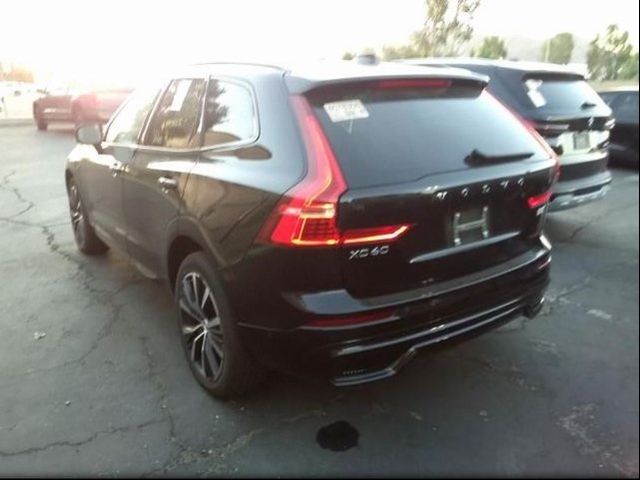 2024 Volvo XC60 Plus Dark Theme