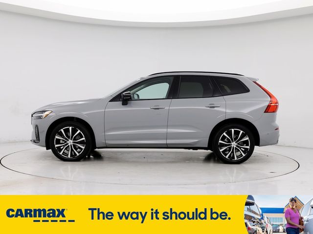 2024 Volvo XC60 Plus Dark Theme