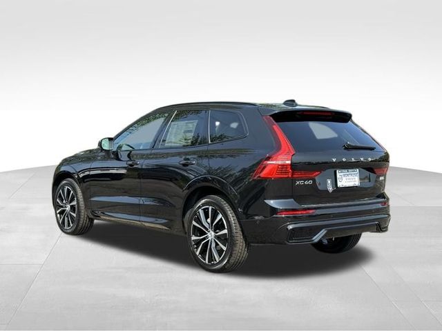 2024 Volvo XC60 Plus Dark Theme