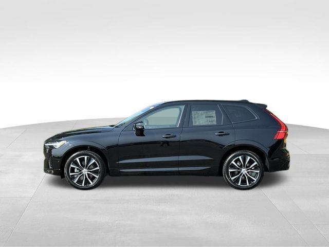 2024 Volvo XC60 Plus Dark Theme