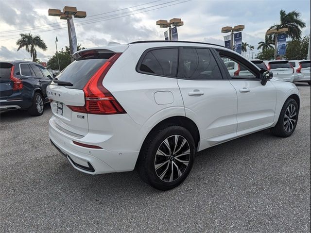 2024 Volvo XC60 Plus Dark Theme