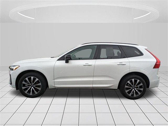 2024 Volvo XC60 Plus Dark Theme