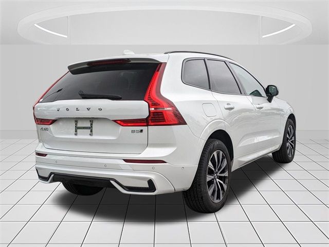 2024 Volvo XC60 Plus Dark Theme