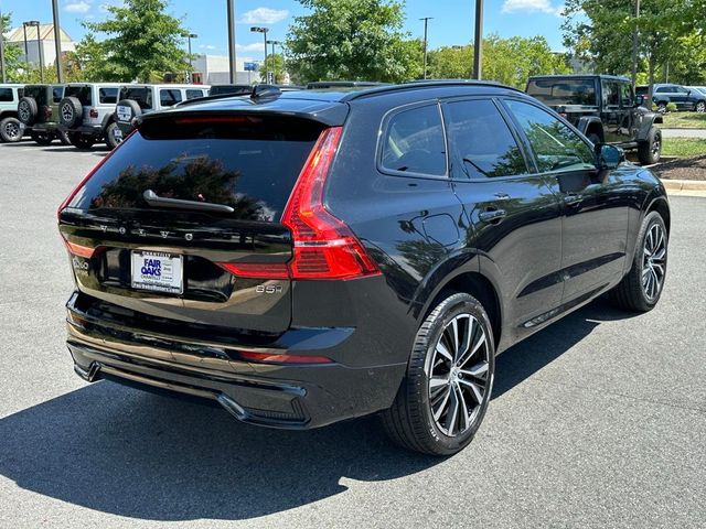 2024 Volvo XC60 Plus Dark Theme