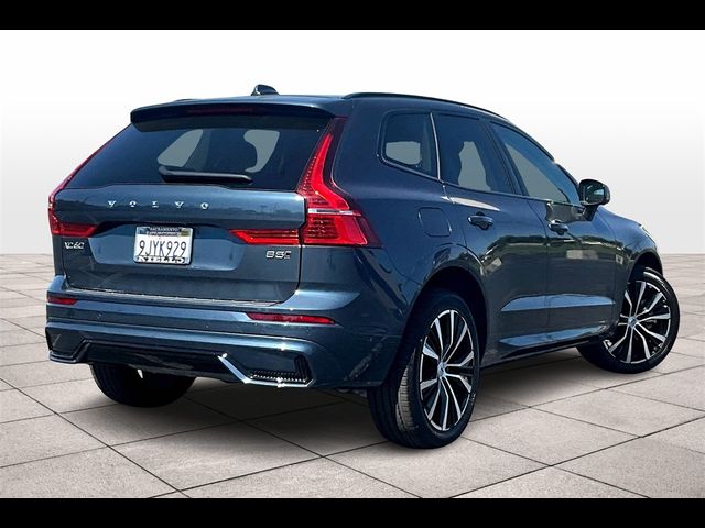 2024 Volvo XC60 Plus Dark Theme