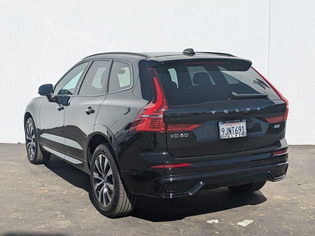 2024 Volvo XC60 Plus Dark Theme