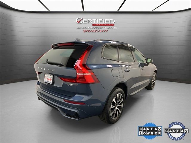 2024 Volvo XC60 Plus Dark Theme