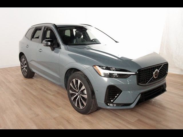 2024 Volvo XC60 Plus Dark Theme