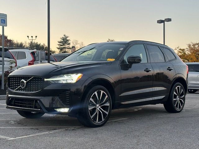 2024 Volvo XC60 Plus Dark Theme