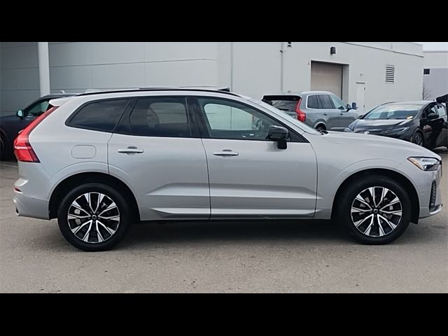 2024 Volvo XC60 Plus Dark Theme