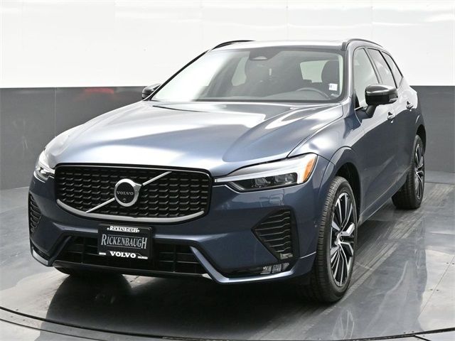 2024 Volvo XC60 Plus Dark Theme