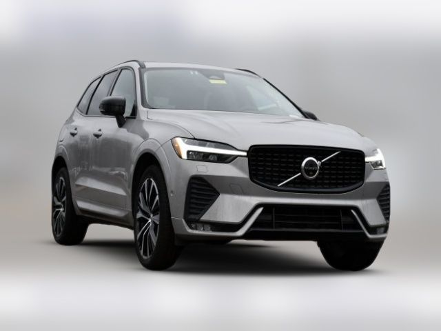 2024 Volvo XC60 Plus Dark Theme