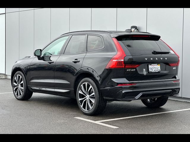 2024 Volvo XC60 Plus Dark Theme