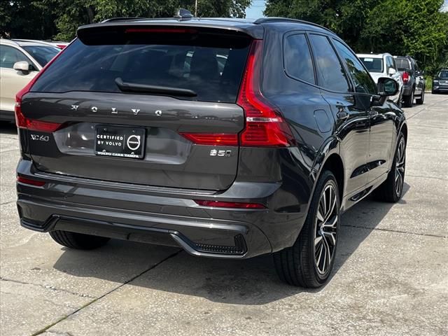 2024 Volvo XC60 Plus Dark Theme