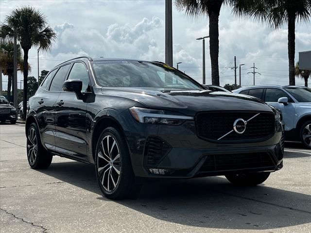 2024 Volvo XC60 Plus Dark Theme