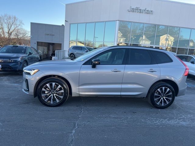 2024 Volvo XC60 Plus Dark Theme