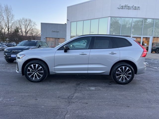 2024 Volvo XC60 Plus Dark Theme