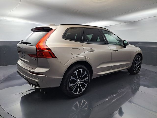 2024 Volvo XC60 Plus Dark Theme