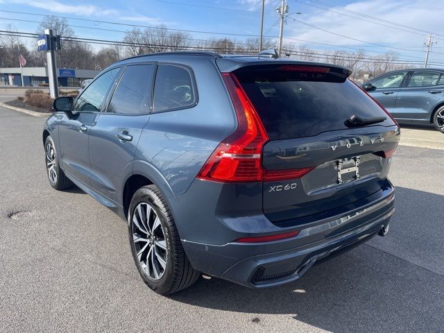 2024 Volvo XC60 Plus Dark Theme