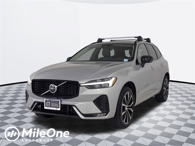 2024 Volvo XC60 Plus Dark Theme