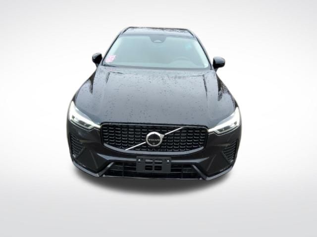 2024 Volvo XC60 Plus Dark Theme