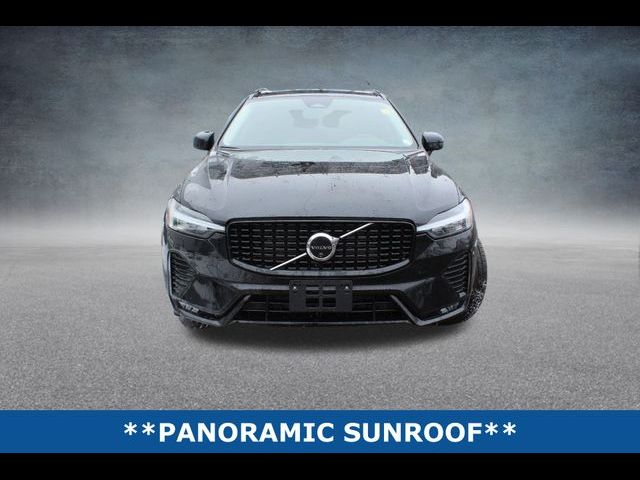 2024 Volvo XC60 Plus Dark Theme