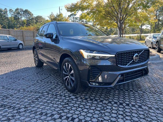 2024 Volvo XC60 Plus Dark Theme