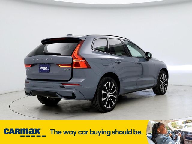 2024 Volvo XC60 Plus Dark Theme