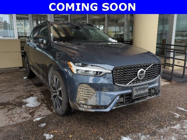 2024 Volvo XC60 Plus Dark Theme