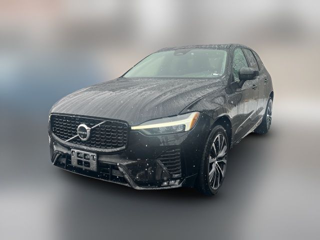 2024 Volvo XC60 Plus Dark Theme