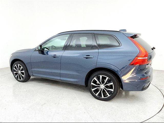 2024 Volvo XC60 Plus Dark Theme