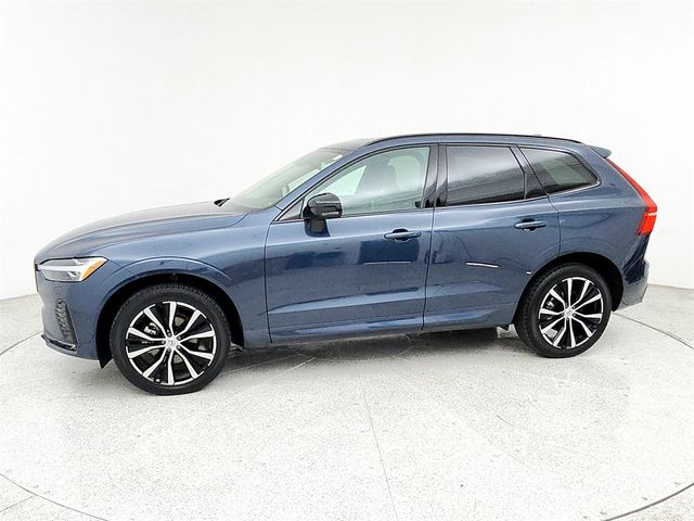 2024 Volvo XC60 Plus Dark Theme