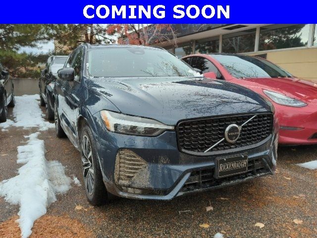 2024 Volvo XC60 Plus Dark Theme