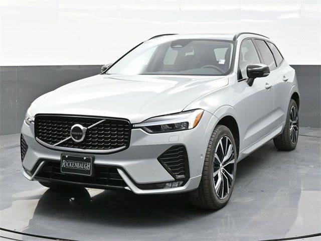 2024 Volvo XC60 Plus Dark Theme