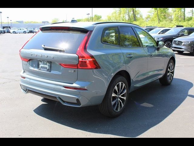 2024 Volvo XC60 Plus Dark Theme