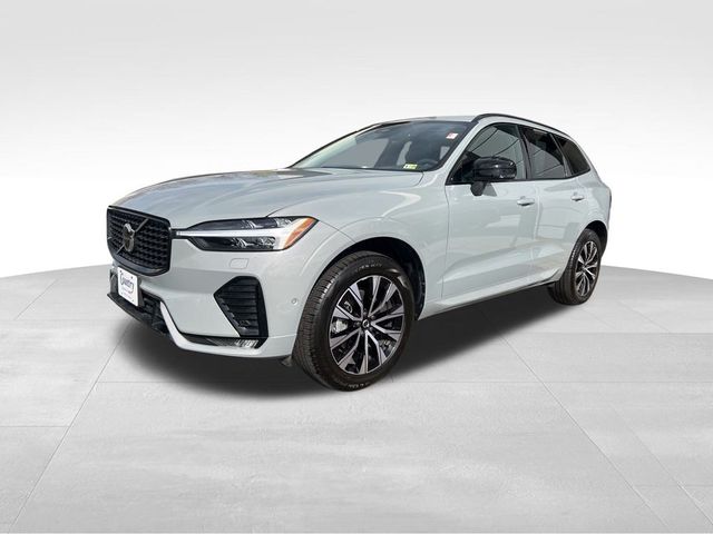 2024 Volvo XC60 Plus Dark Theme