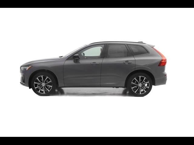 2024 Volvo XC60 Plus Dark Theme