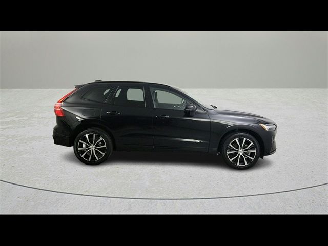 2024 Volvo XC60 Plus Dark Theme