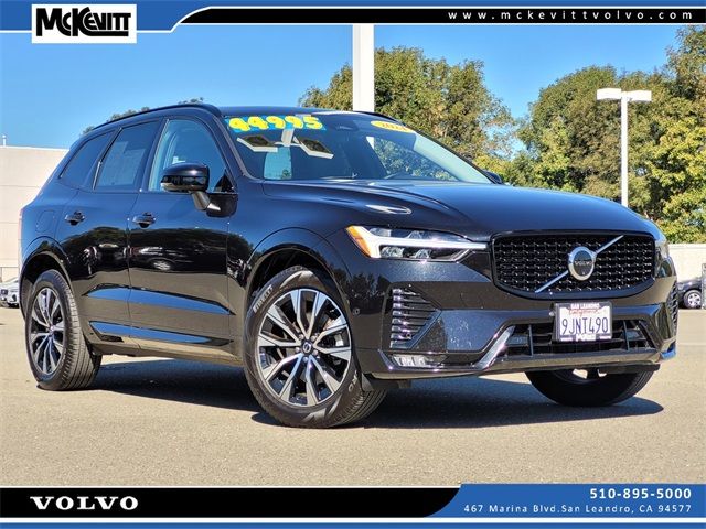 2024 Volvo XC60 Plus Dark Theme