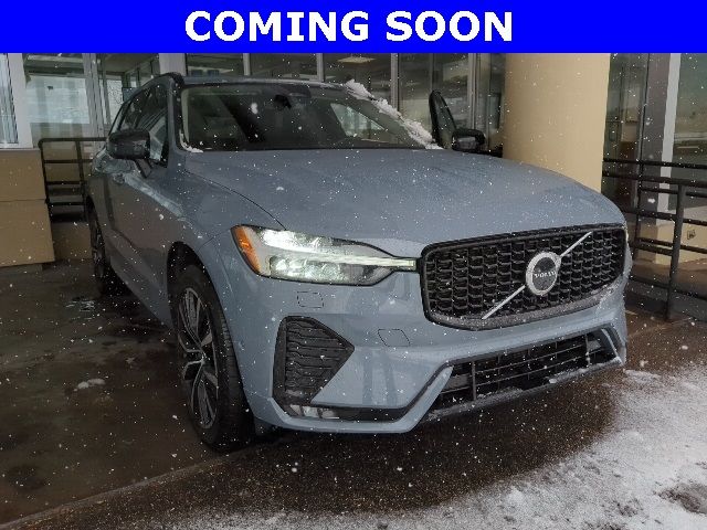 2024 Volvo XC60 Plus Dark Theme