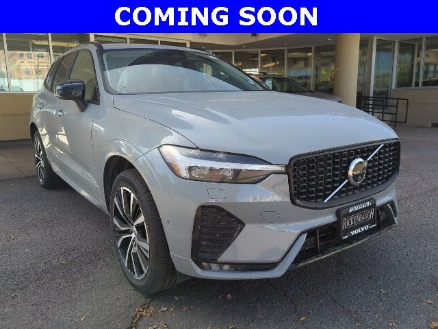 2024 Volvo XC60 Plus Dark Theme