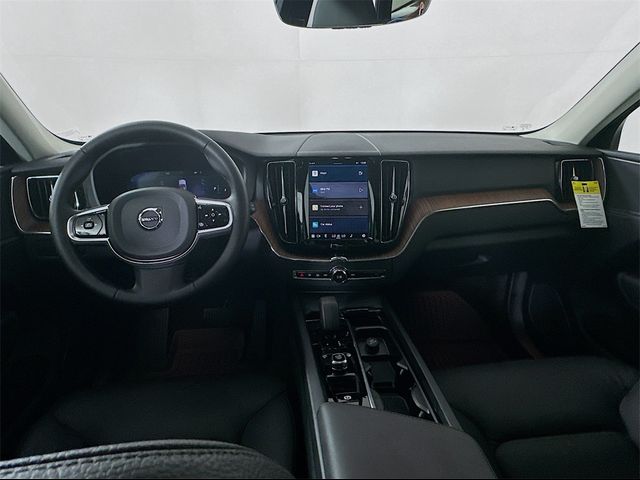 2024 Volvo XC60 Plus Dark Theme