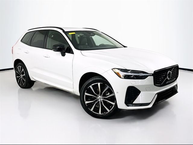 2024 Volvo XC60 Plus Dark Theme