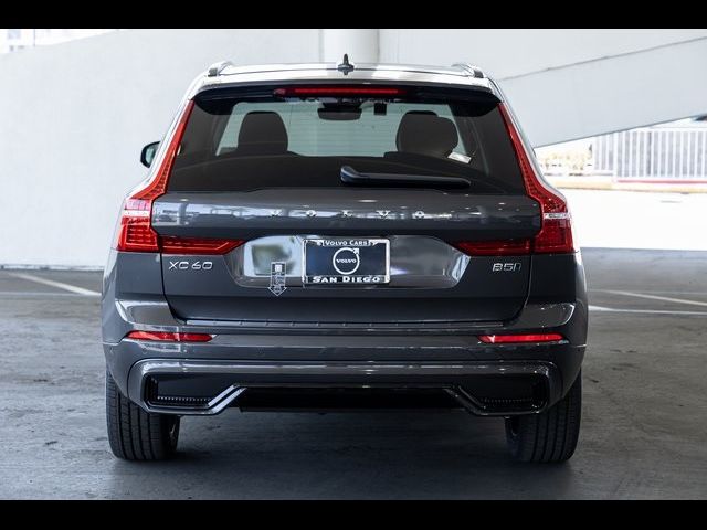 2024 Volvo XC60 Plus Dark Theme