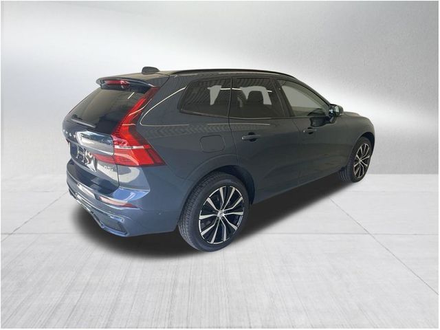 2024 Volvo XC60 Plus Dark Theme