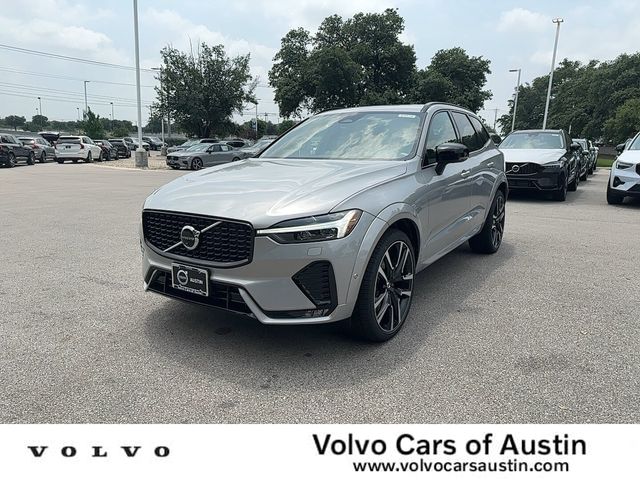 2024 Volvo XC60 Ultimate Dark Theme