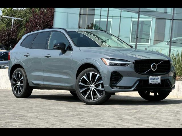 2024 Volvo XC60 Ultimate Dark Theme