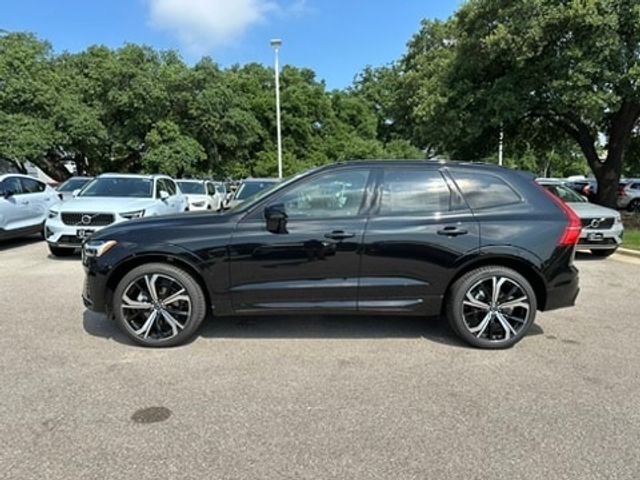 2024 Volvo XC60 Ultimate Dark Theme