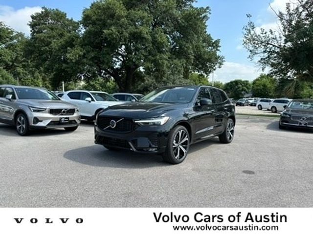 2024 Volvo XC60 Ultimate Dark Theme